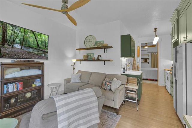 1425 E County Road H Highway, Liberty, MO 64068