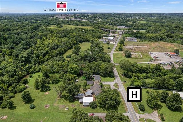 1425 E County Road H Highway, Liberty, MO 64068