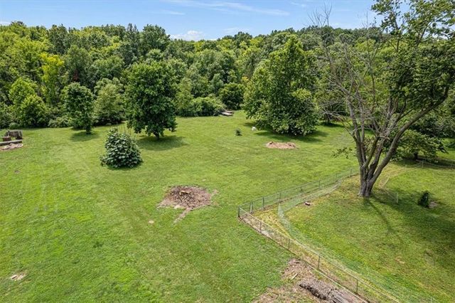 1425 E County Road H Highway, Liberty, MO 64068