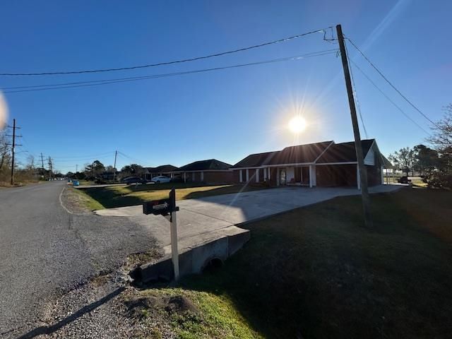 701 Park St, Patterson, LA 70392