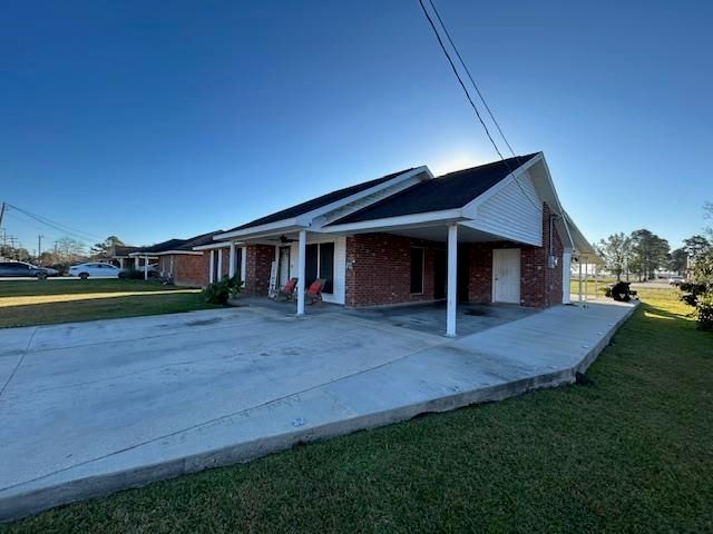 701 Park St, Patterson, LA 70392
