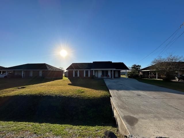 701 Park St, Patterson, LA 70392