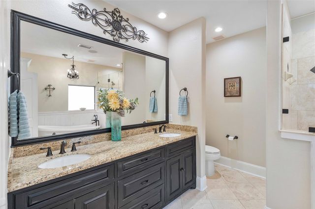 303 Spanish Cove Drive, Crosby, TX 77532