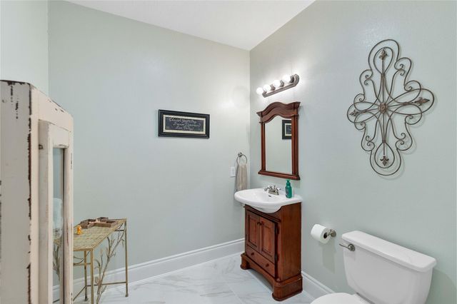 303 Spanish Cove Drive, Crosby, TX 77532