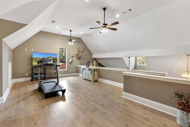 303 Spanish Cove Drive, Crosby, TX 77532