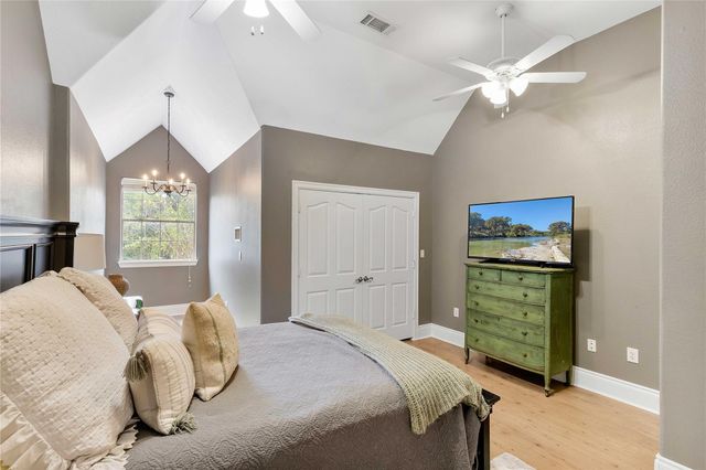 303 Spanish Cove Drive, Crosby, TX 77532