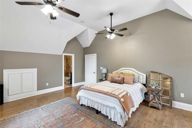 303 Spanish Cove Drive, Crosby, TX 77532