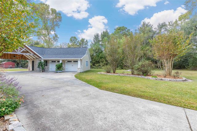 303 Spanish Cove Drive, Crosby, TX 77532