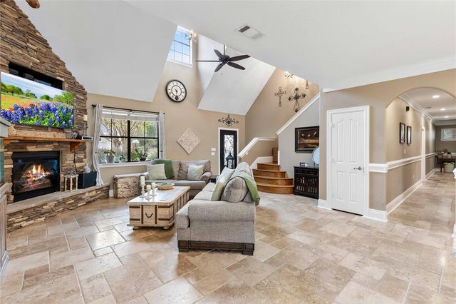 303 Spanish Cove Drive, Crosby, TX 77532