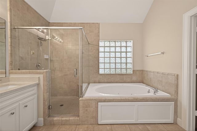 3605 Main Plaza Drive, South Houston, TX 77025