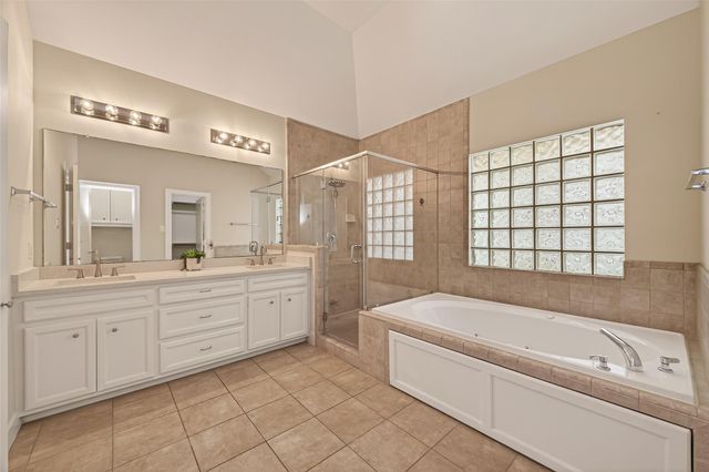 3605 Main Plaza Drive, South Houston, TX 77025
