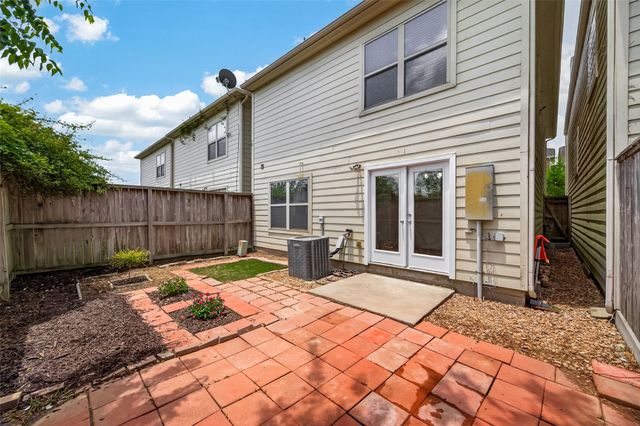 3605 Main Plaza Drive, South Houston, TX 77025