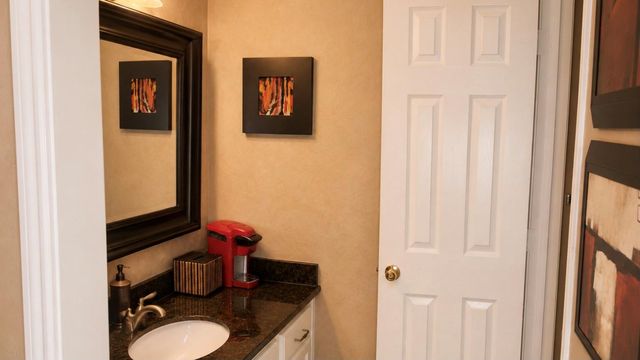4515 Parkleaf Drive, Baytown, TX 77521