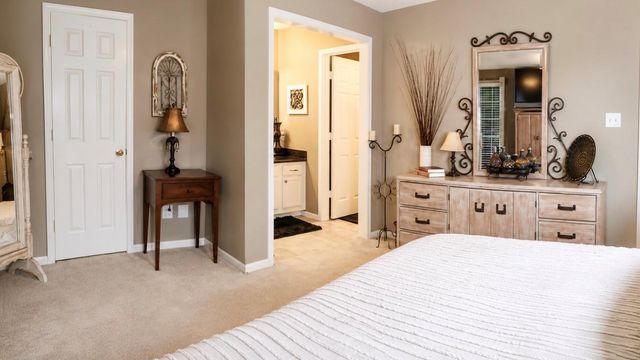 4515 Parkleaf Drive, Baytown, TX 77521