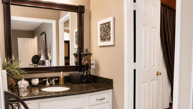 4515 Parkleaf Drive, Baytown, TX 77521