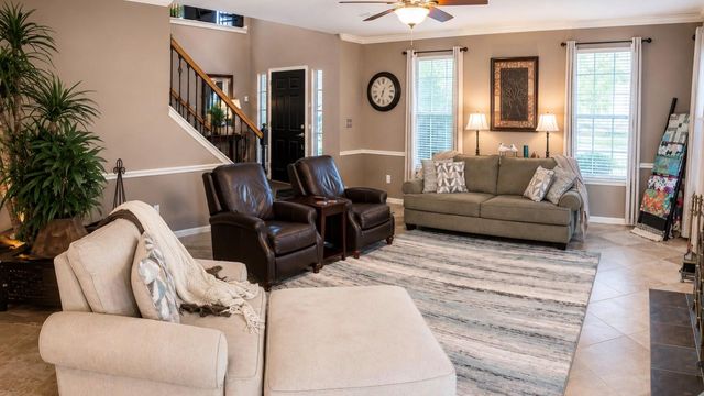 4515 Parkleaf Drive, Baytown, TX 77521