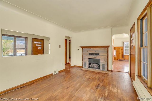 7305 Big Hand Road, Saint Clair, MI 48079