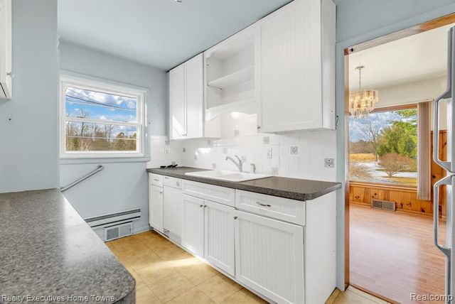 7305 Big Hand Road, Saint Clair, MI 48079