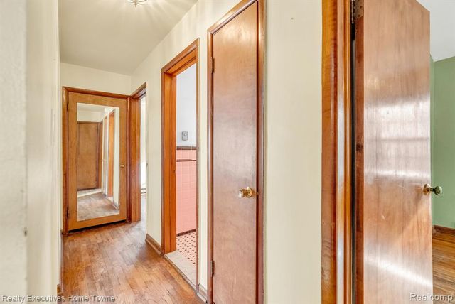 7305 Big Hand Road, Saint Clair, MI 48079