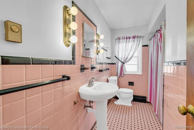 7305 Big Hand Road, Saint Clair, MI 48079