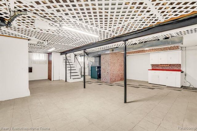 7305 Big Hand Road, Saint Clair, MI 48079