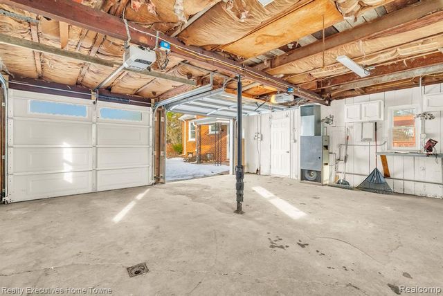 7305 Big Hand Road, Saint Clair, MI 48079