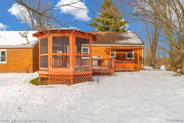 7305 Big Hand Road, Saint Clair, MI 48079