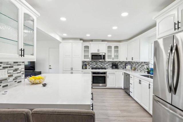 3010 N Chuperosa Road, Palm Springs, CA 92262