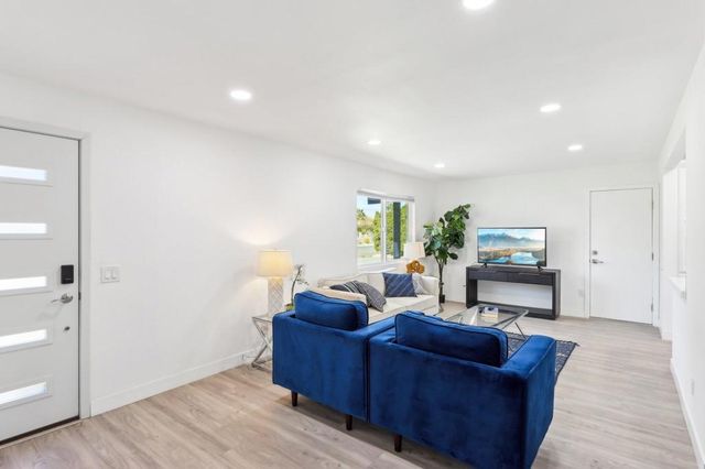 3010 N Chuperosa Road, Palm Springs, CA 92262