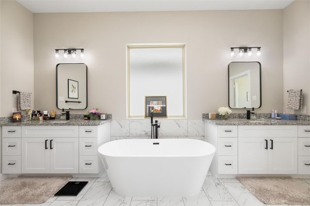 4926 Wunder Way, Houston, TX 77069