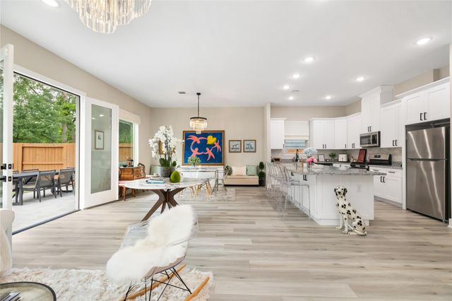 4926 Wunder Way, Houston, TX 77069