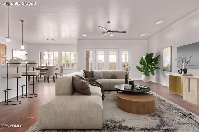 279 W STIRRUP Lane, San Tan Valley, AZ 85143