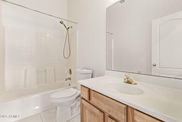 279 W STIRRUP Lane, San Tan Valley, AZ 85143