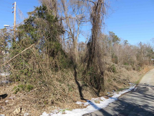 160 Lincoln Road, Taylors, SC 29687