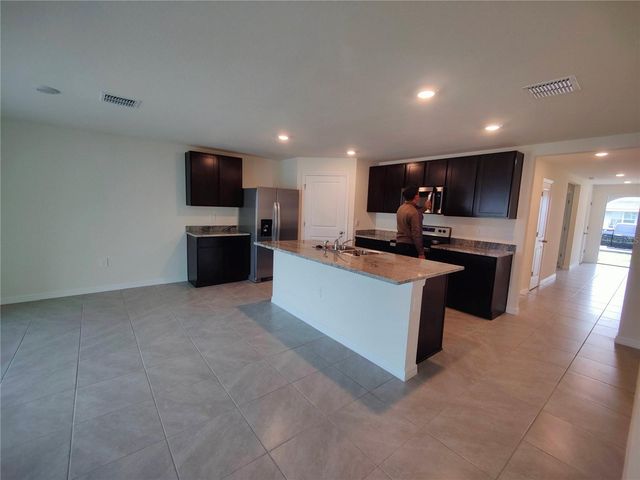 6939 SE 112TH LANE, Belleview, FL 34420