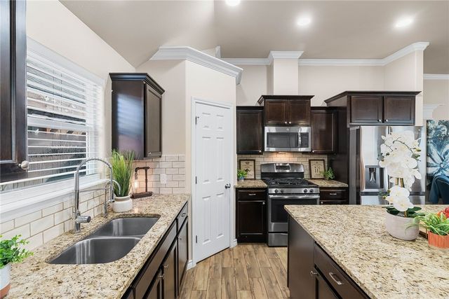 7235 Nuss Dr, Corpus Christi, TX 78414