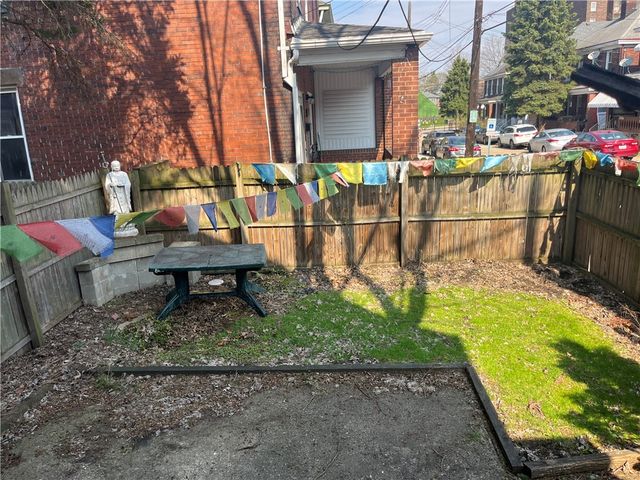 7313 Florence Ave, Swissvale, PA 15218