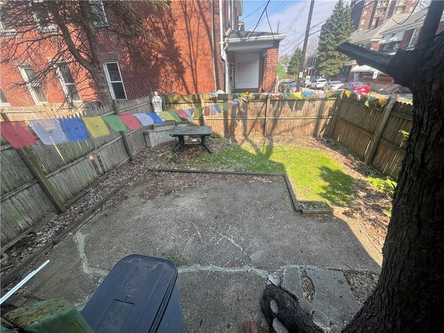 7313 Florence Ave, Swissvale, PA 15218