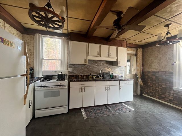 7313 Florence Ave, Swissvale, PA 15218