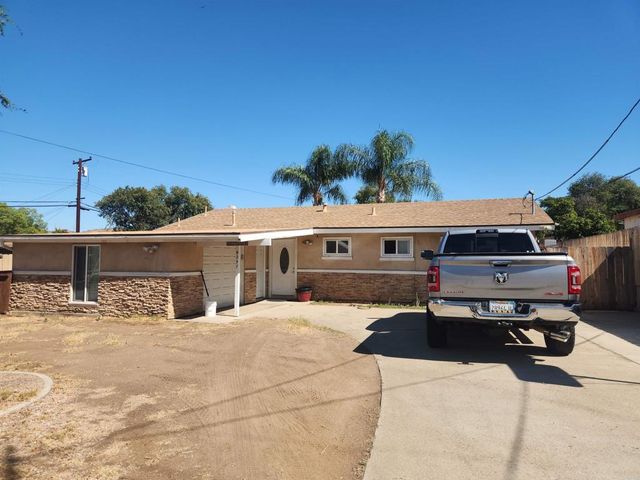 9257 Bird Street, Santee, CA 92071
