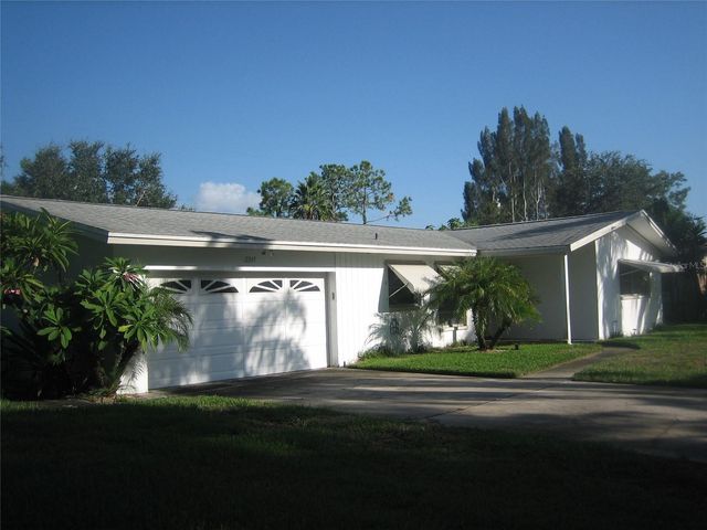 2245 CEDAR DRIVE, Dunedin, FL 34698