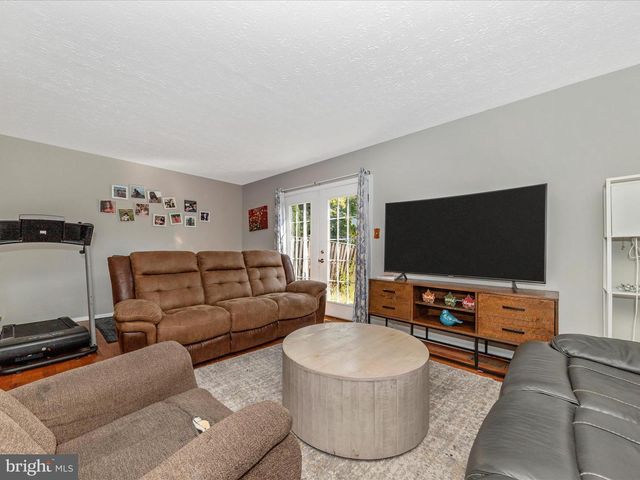 12461 QUAIL WOODS DR, Germantown, MD 20874