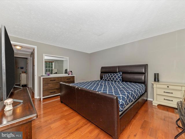 12461 QUAIL WOODS DR, Germantown, MD 20874