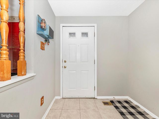 12461 QUAIL WOODS DR, Germantown, MD 20874