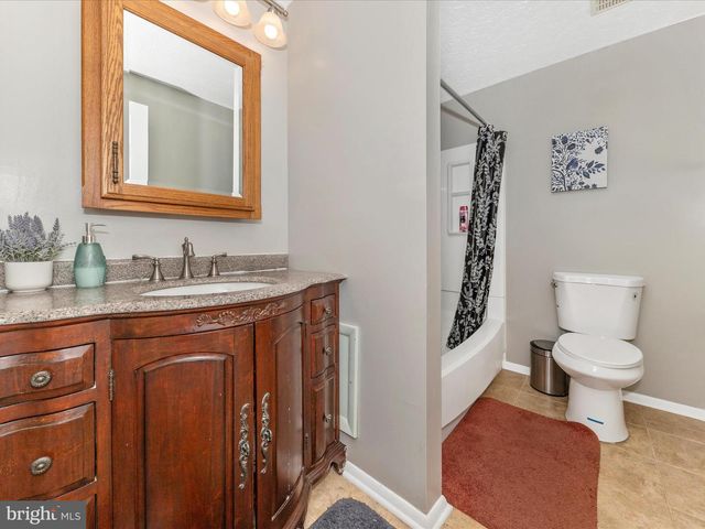 12461 QUAIL WOODS DR, Germantown, MD 20874