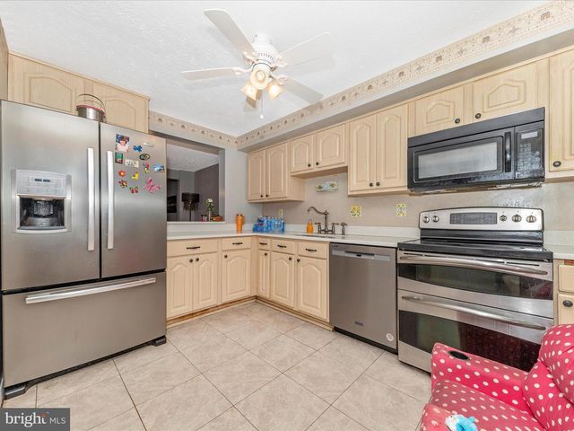 12461 QUAIL WOODS DR, Germantown, MD 20874