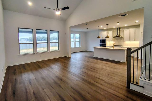 1824 Spring Mountain CV, Georgetown, TX 78628