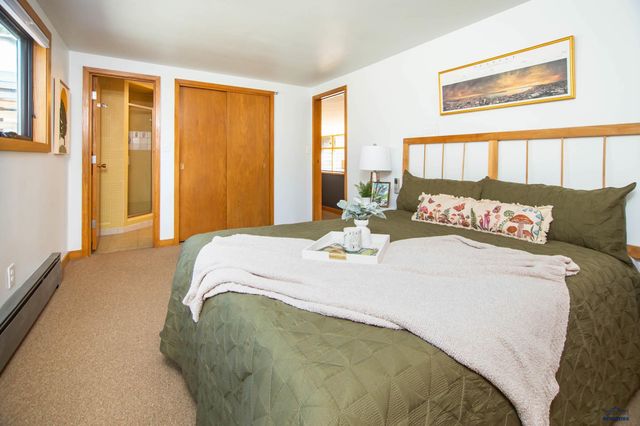 1515 FOREST DR, Rapid City, SD 57701