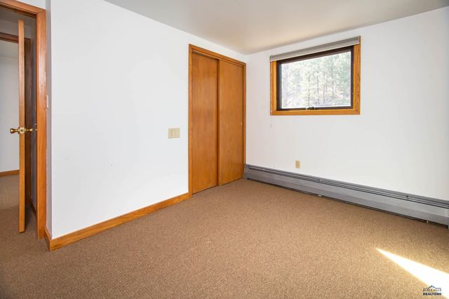 1515 FOREST DR, Rapid City, SD 57701