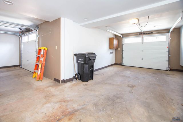 1515 FOREST DR, Rapid City, SD 57701